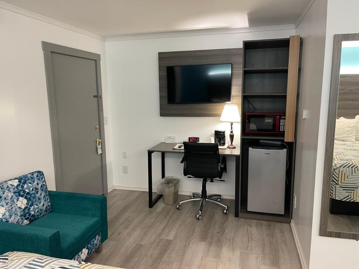 Belmont Motel Skowhegan Екстериор снимка