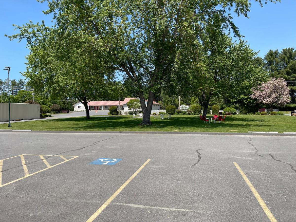 Belmont Motel Skowhegan Екстериор снимка